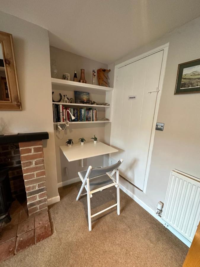 Cottage en-suite room with private lounge Bridport Exteriör bild